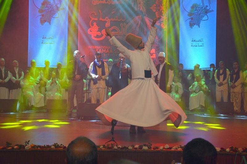 جانب من مهرجان السماع الصوفي