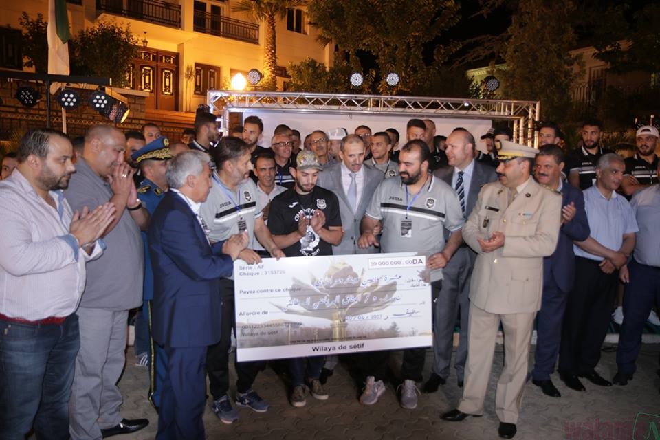 والي سطيف يكرم فريق وفاق سطيف