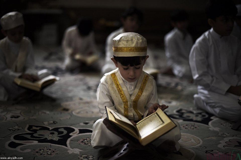 الجزائر توزع 300 مصحف على الأطفال في رمضان