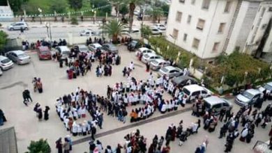 طلبة المدرسة العليا للاساتذة و التعليم التكنولوجي بسكيكدة في إضراب