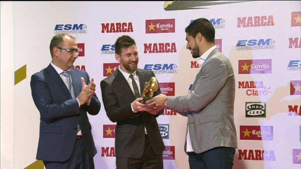 الأرجنتيني ليونيل ميسي يتوج بالحذاء الذهبي للمرة الرابعة في تاريخه