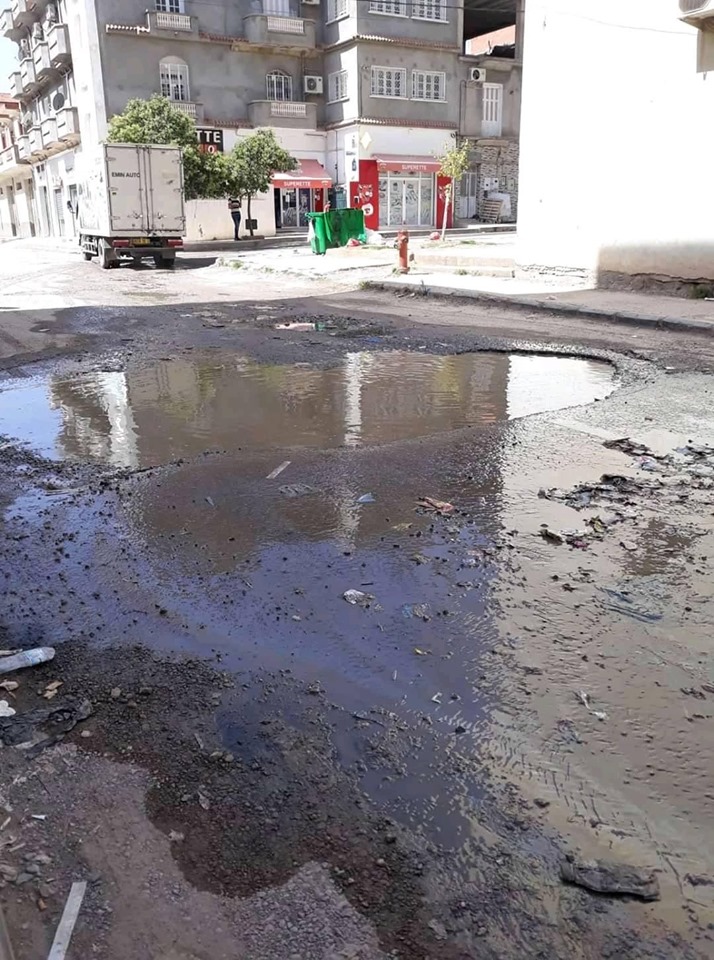 الحالة الكارثية للطرقات بحي ليتور بسطيف