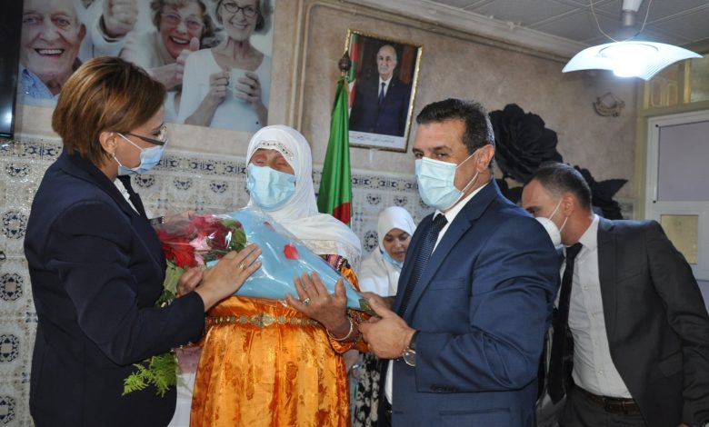 وزيرة التضامن الوطني والأسرة وقضايا المرأة السيدة "كوثر كريكو" في زيارة لولاية سطيف
